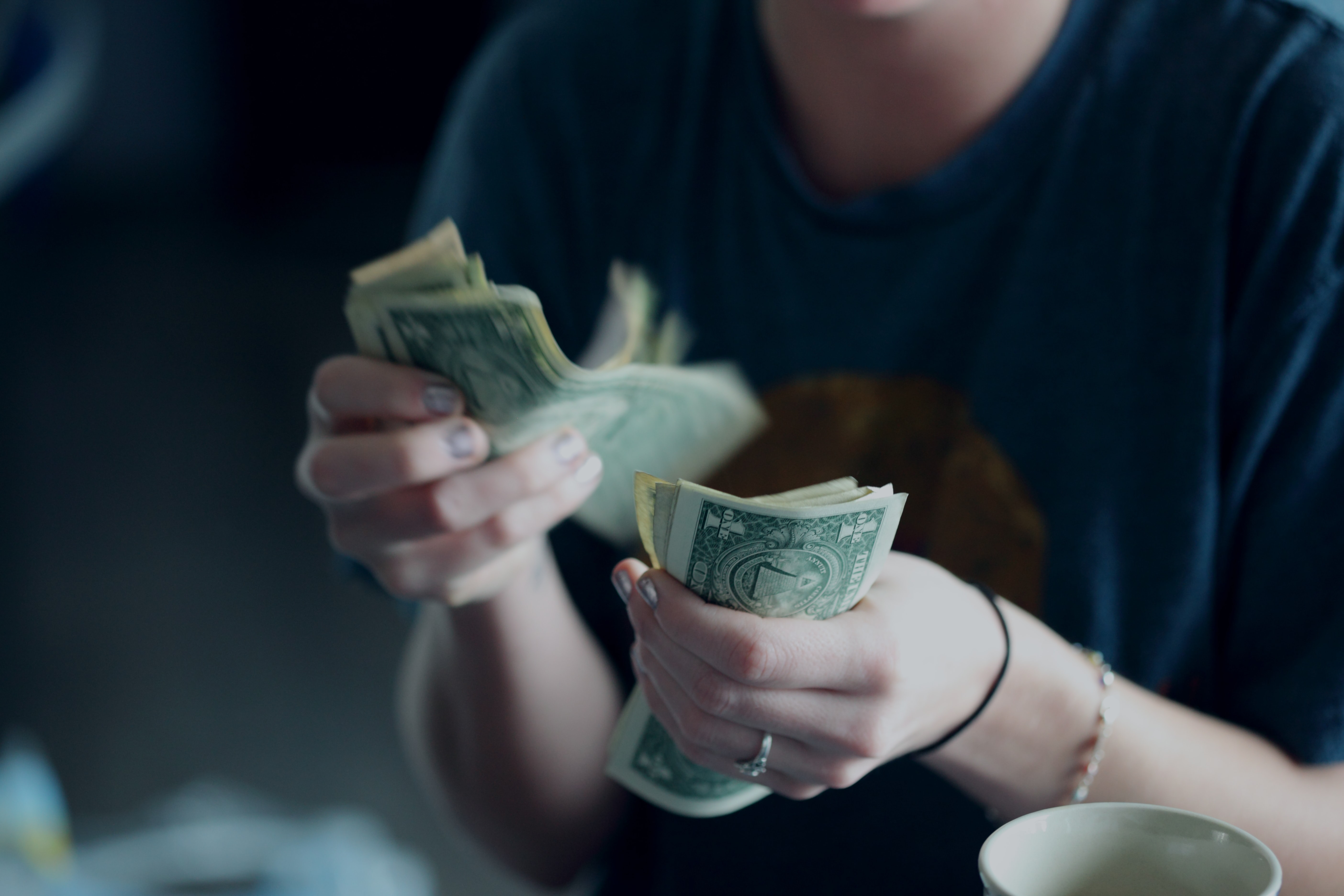 Bán hàng ra nước ngoài như thế nào và những rủi ro cần chú ý